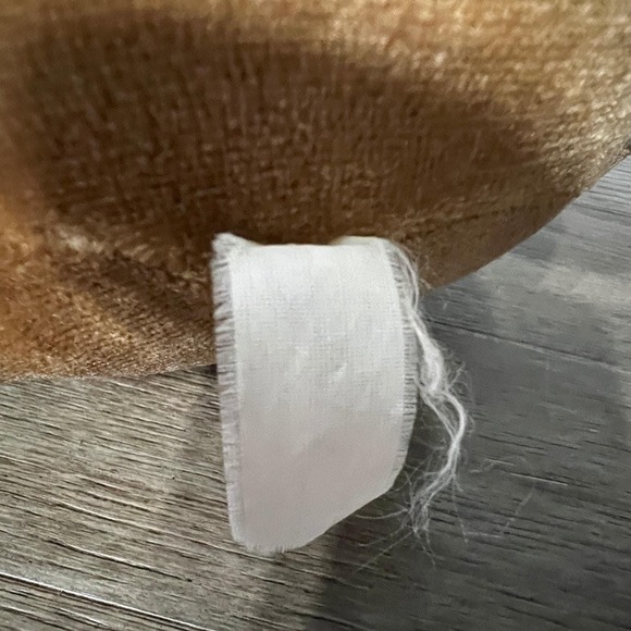 Vintage 1985 Toys R Us Velveteen Rabbit Plush Christmas Bunny Stuffed Animal Toy - Picture 4 of 5